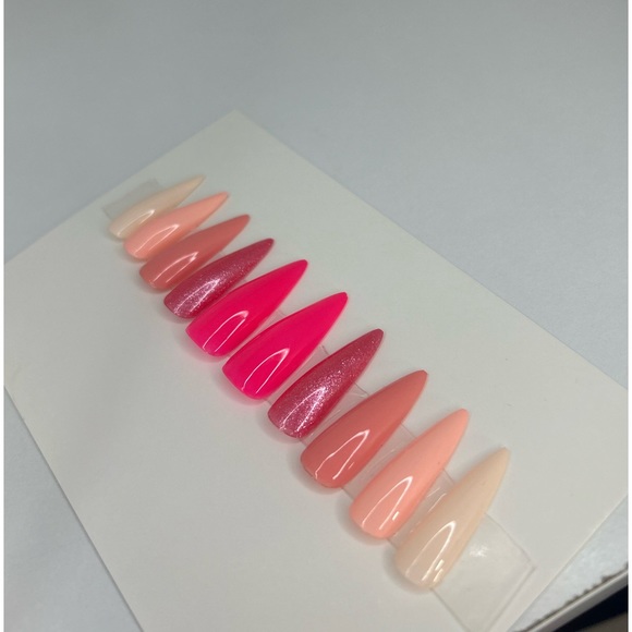 Custom Valentine day Pink gradient Press On Nails - Picture 3 of 5